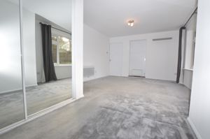 Studio Room pic3- click for photo gallery